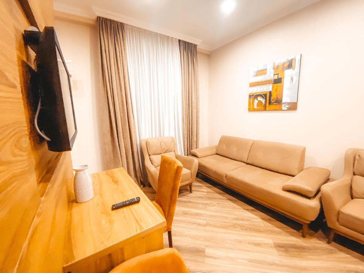 Sunset Tbilisi Luxury Aparthotel Exterior photo